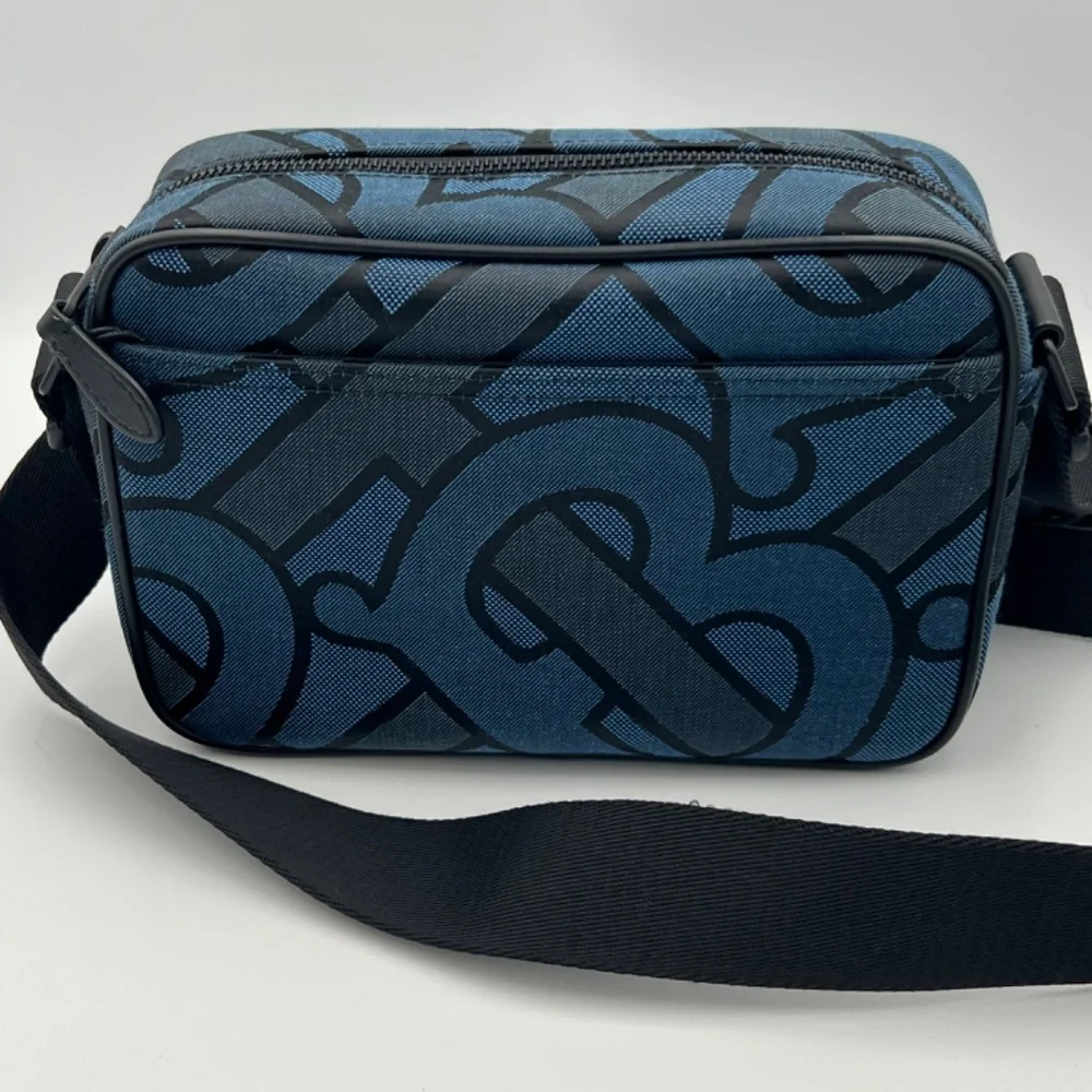New Burberry Paddy Messenger Bag in Blue